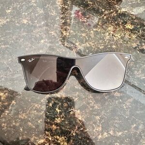 Ray Ban Wayfarer sunglasses